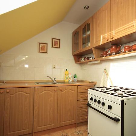 Apartman Pod Cernou Horou Appartement Rožnov pod Radhoštěm Buitenkant foto