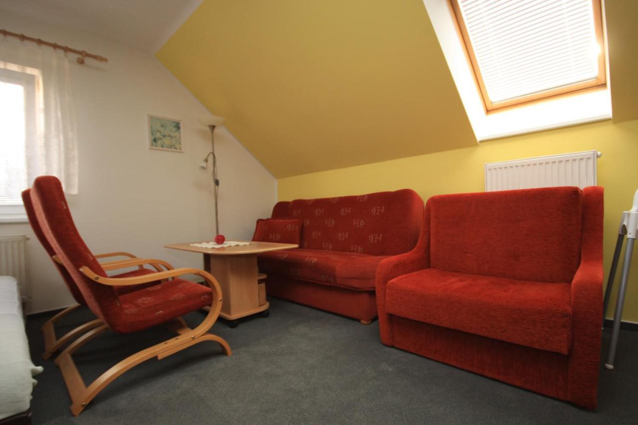 Apartman Pod Cernou Horou Appartement Rožnov pod Radhoštěm Buitenkant foto